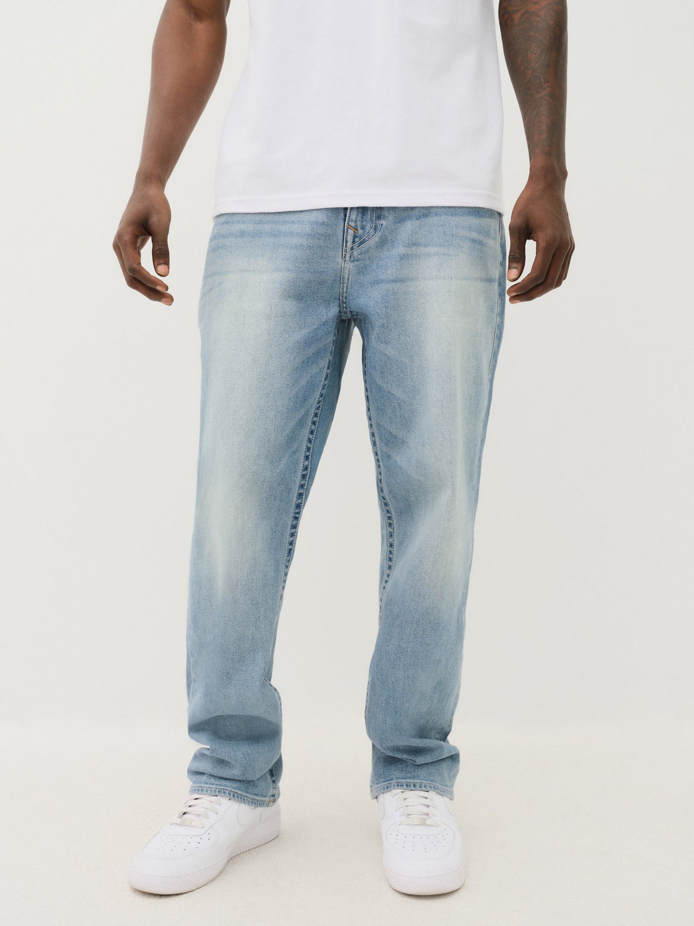 True Religion Bobby Sn Nf 32 Inseam Brilliant Medium Wash