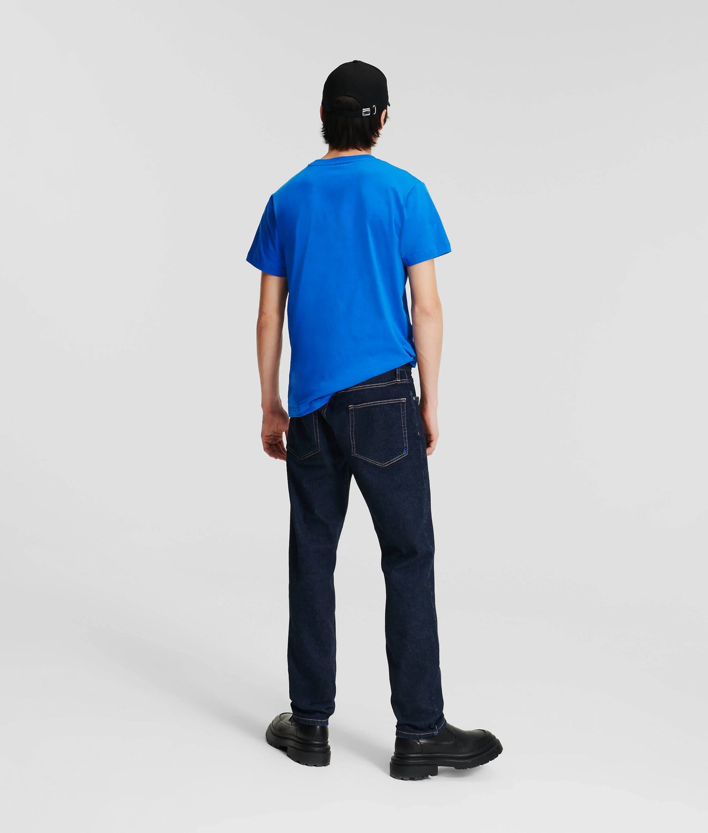 TAPERED JEANS